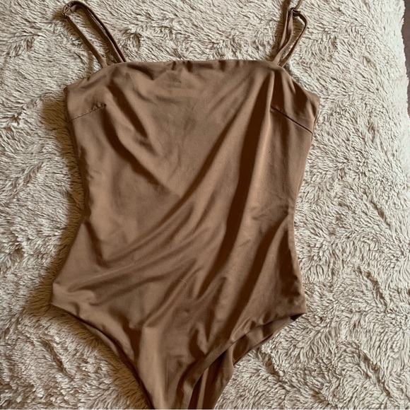 Princess Polly Bodysuit - Picture 5 of 9